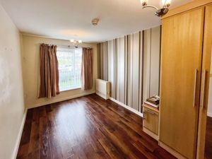 Bedroom - click for photo gallery